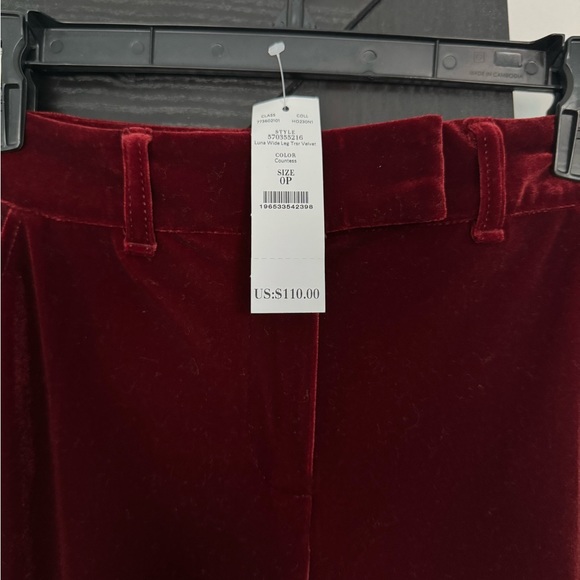 WHBM Red Velvet Trousers size0P NWT - Picture 3 of 5